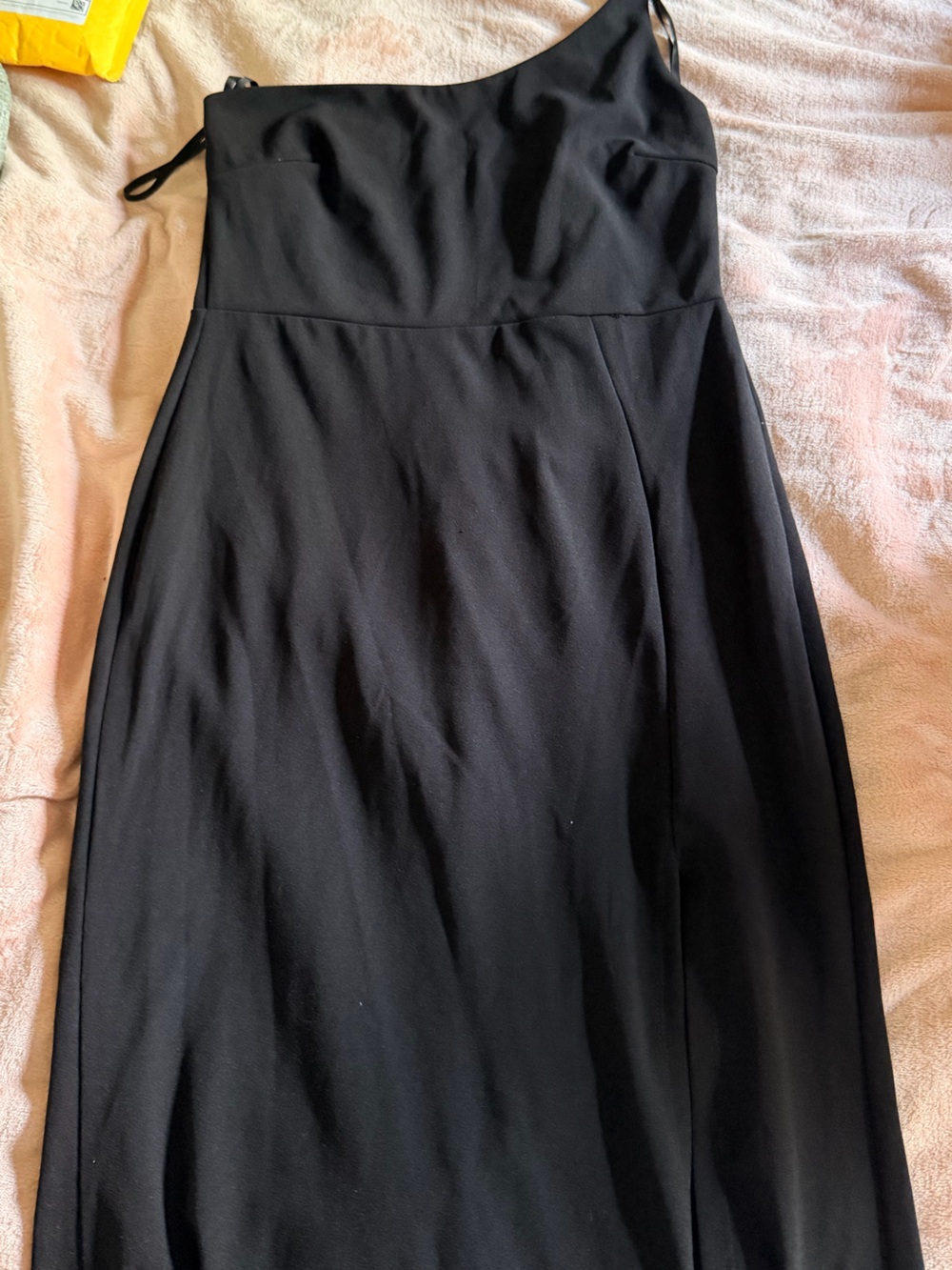 Windsor Black One-Shoulder Maxi Dress